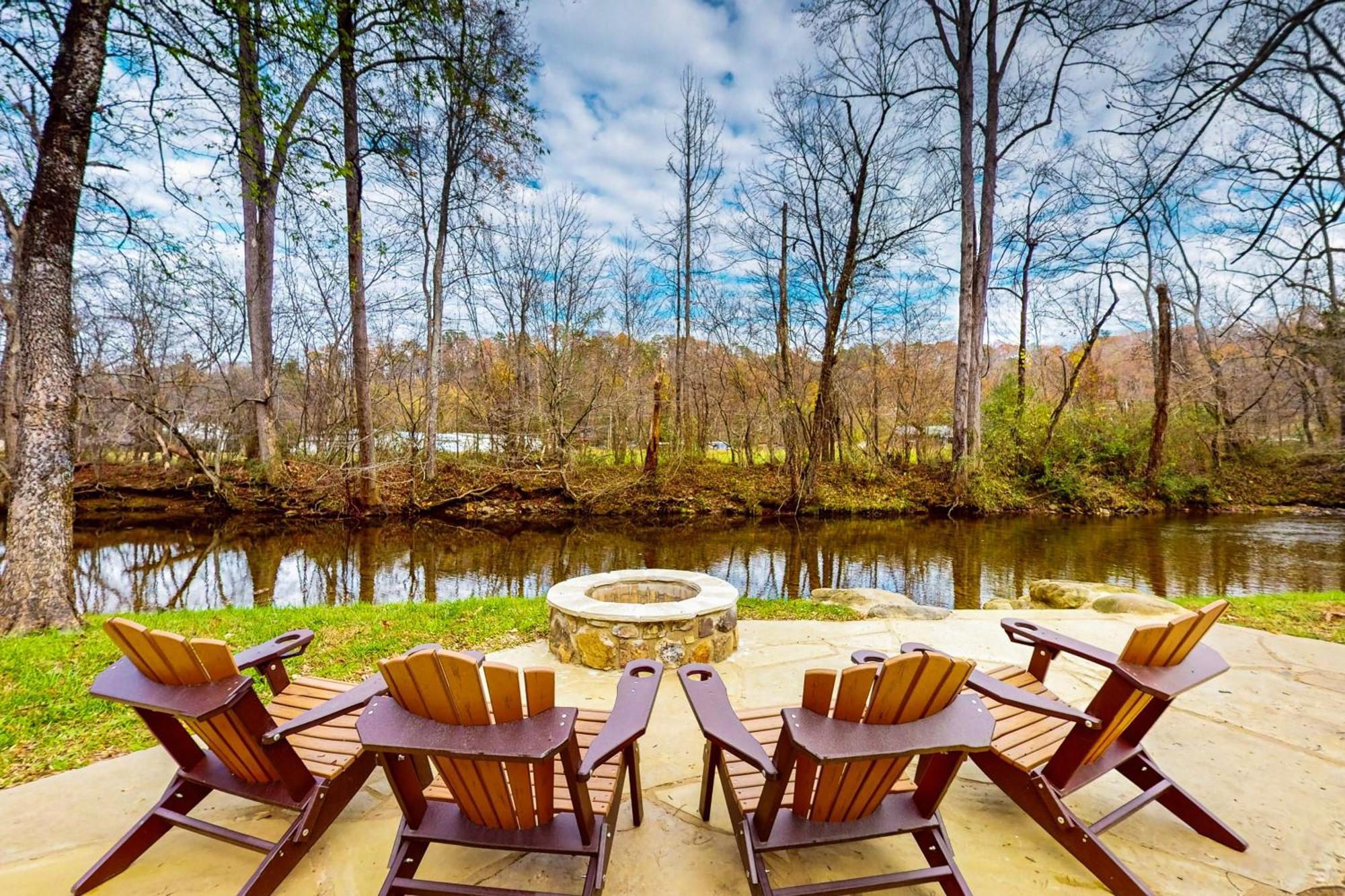 Rivers Edge Villa Cosby Esterno foto